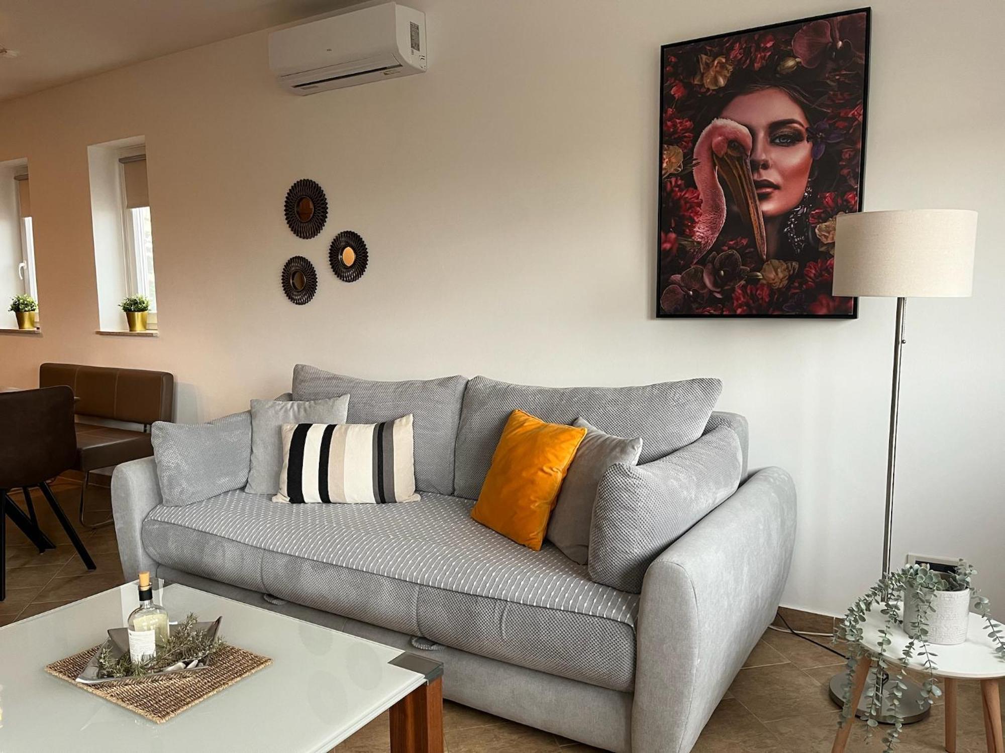 Relax & Lounge Apartments Premantura Esterno foto